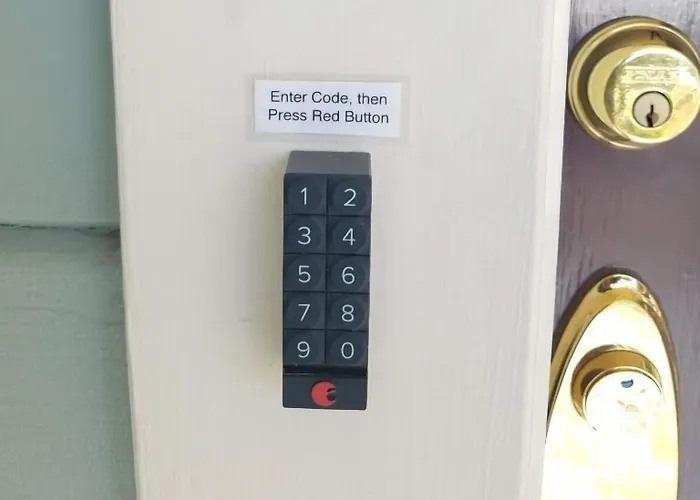 Abbey House Inn (Adults Only)